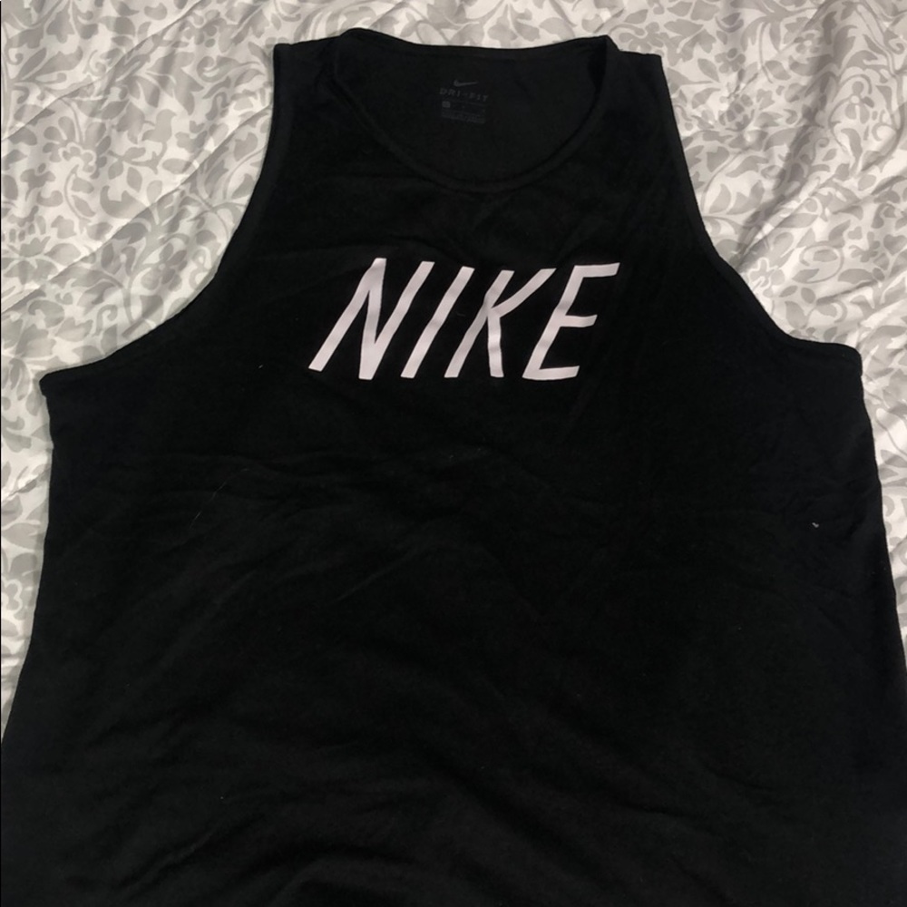 Black nike tank